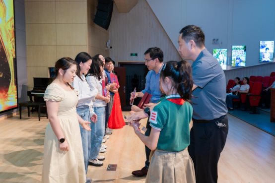 LYC07228-opq3994557598