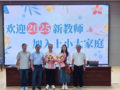 b32fd53048e70f2196a7cb4ec916549